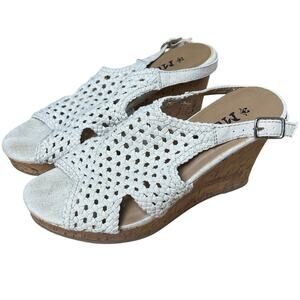 MUDD Woven Wedge Sandals White Cutout Fabric Ankle Straps Cork Heel 9.5